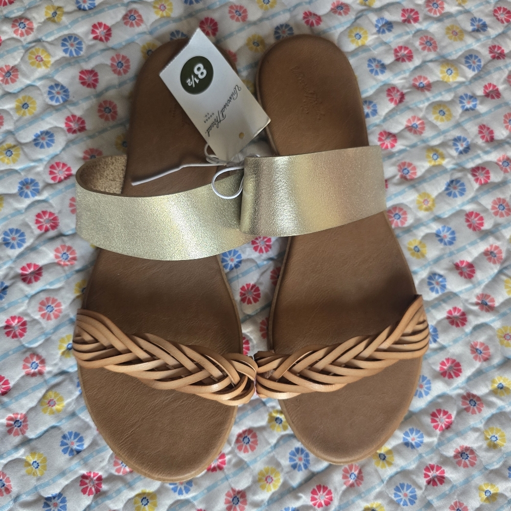Universal Thread Gold and Tan Braided Sandals